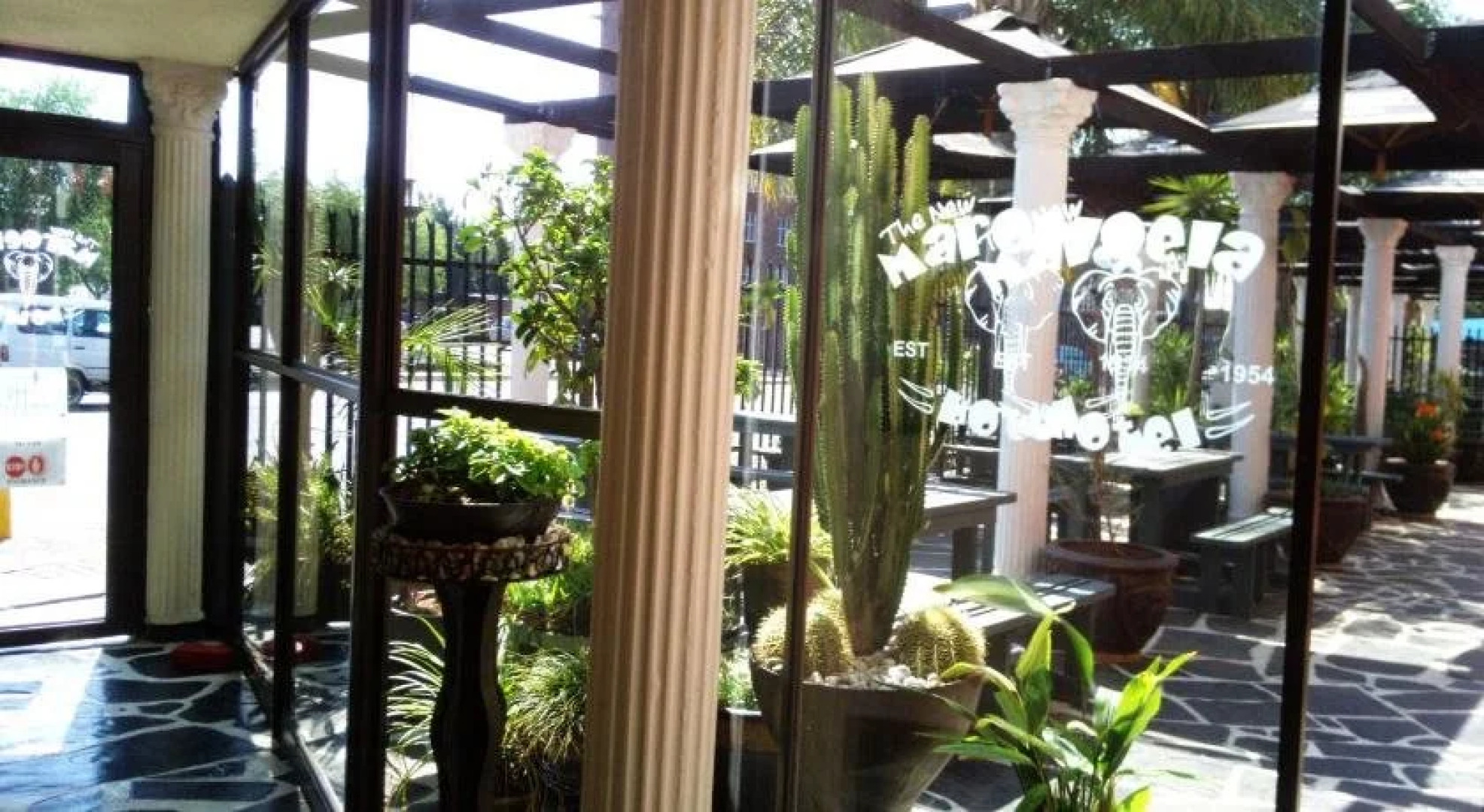 The New Maroela Hotel