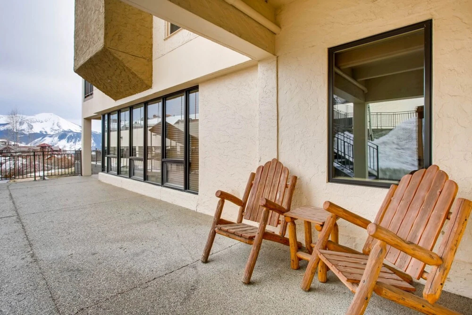Plaza 5PK PZ31 - 2 Br Condo