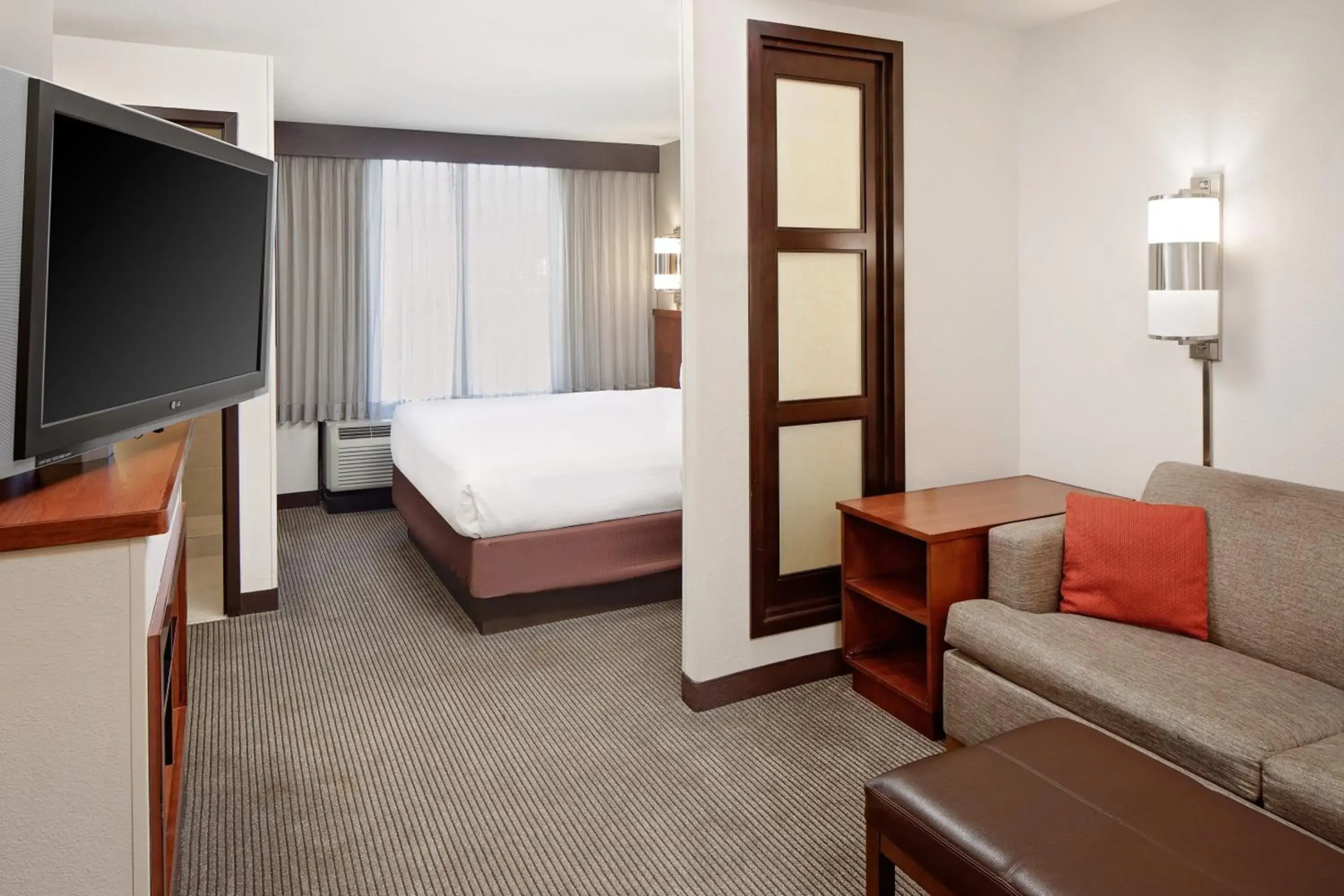 Hyatt Place Ontario / Rancho Cucamonga