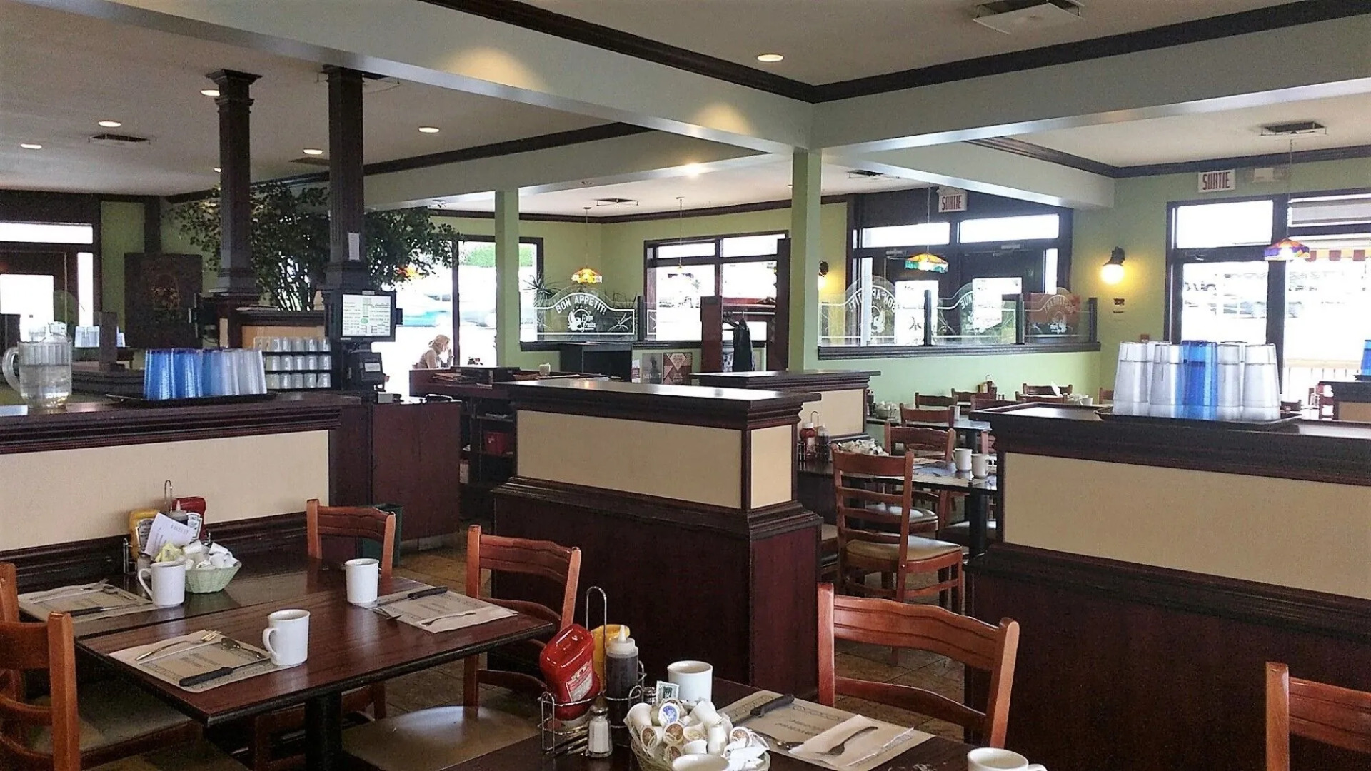 Quality Hotel & Suites