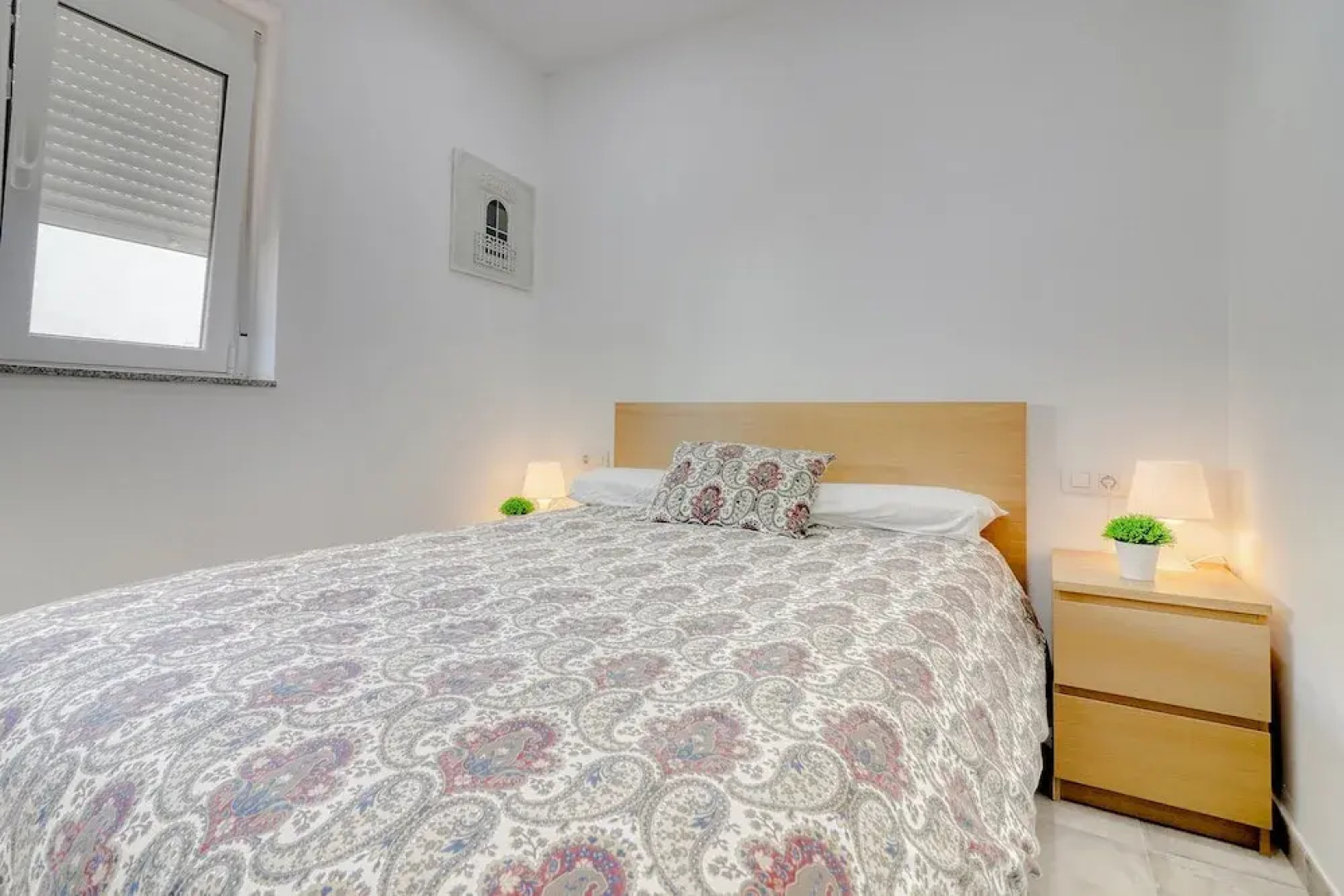 Spacious Terrace House w Ocean View 100m to the Beach