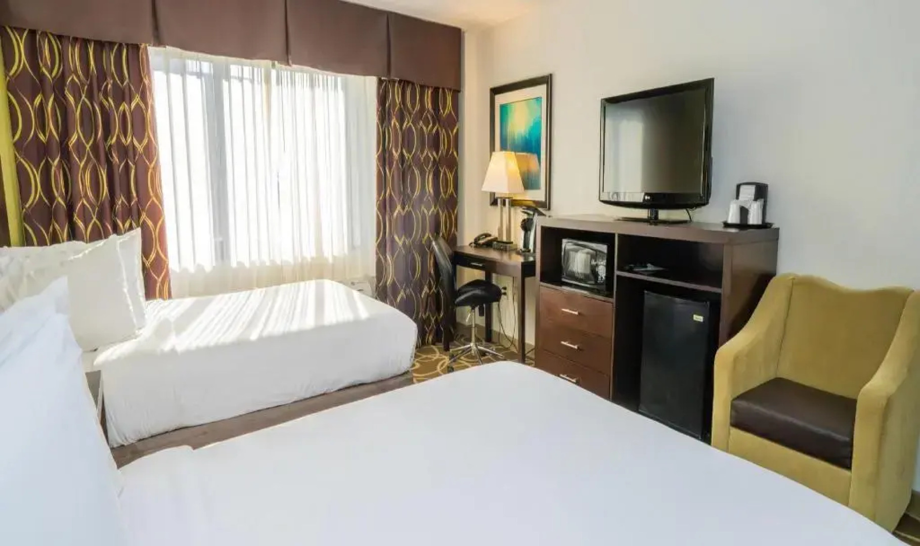 Elimwood Hotel, a Ramada by Wyndham