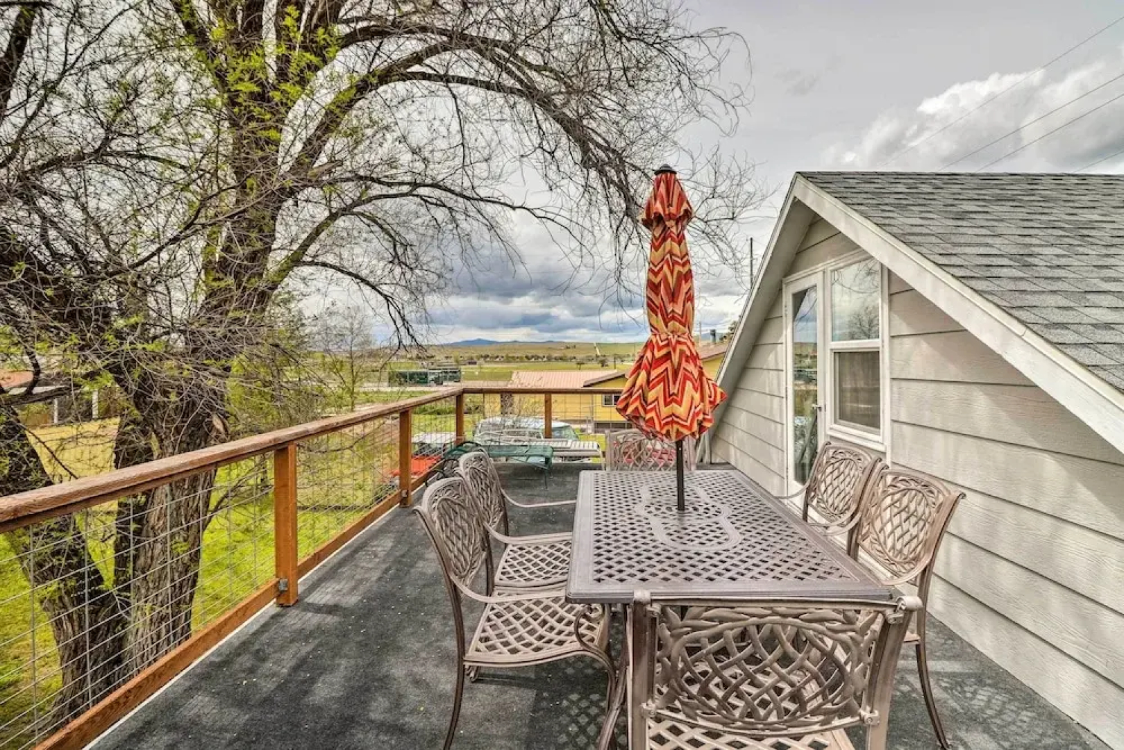 Pet-friendly Home w/ Yard & Mountain Views!