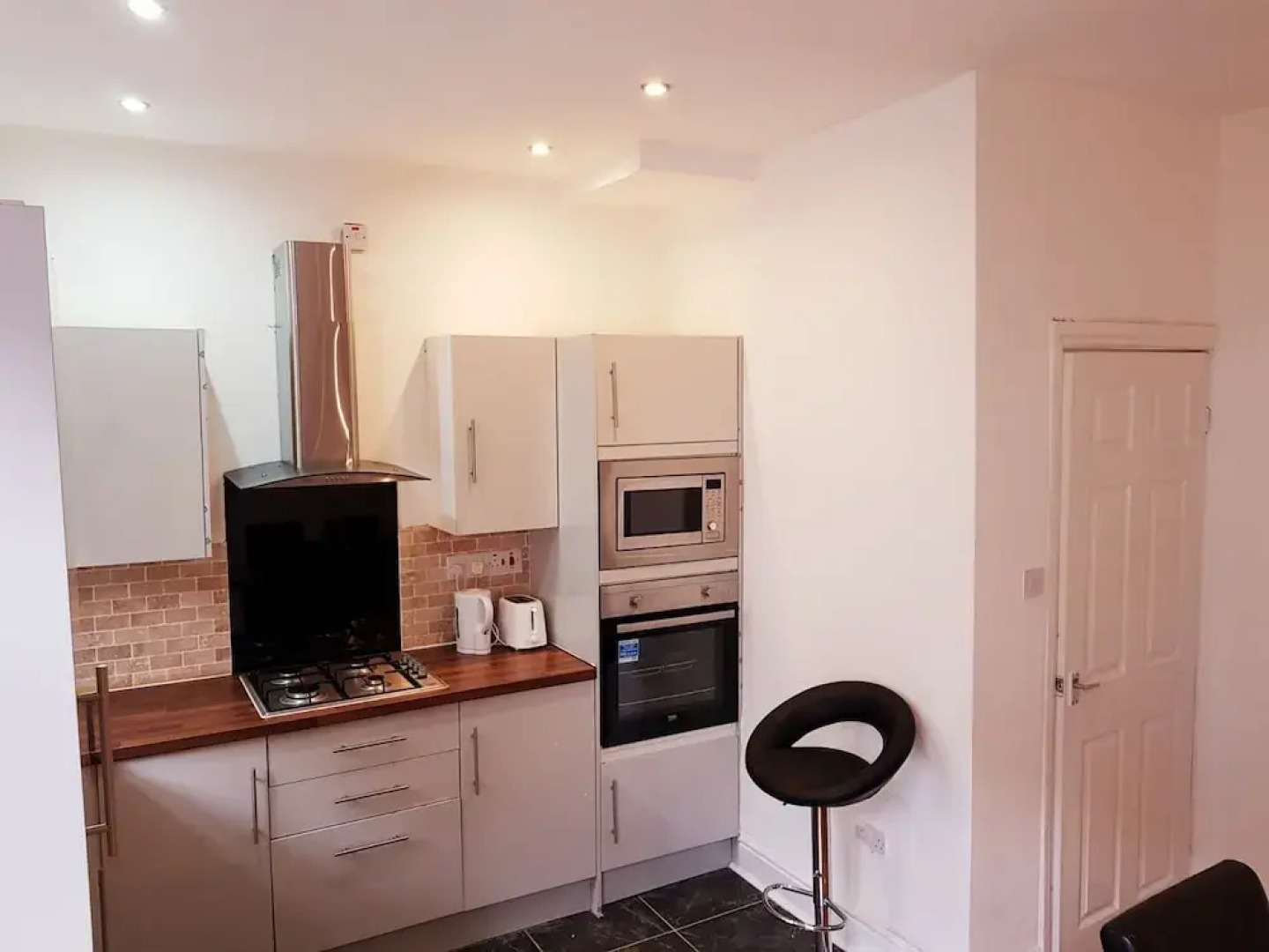 Woodleigh Luxury 3 Bedrooms House