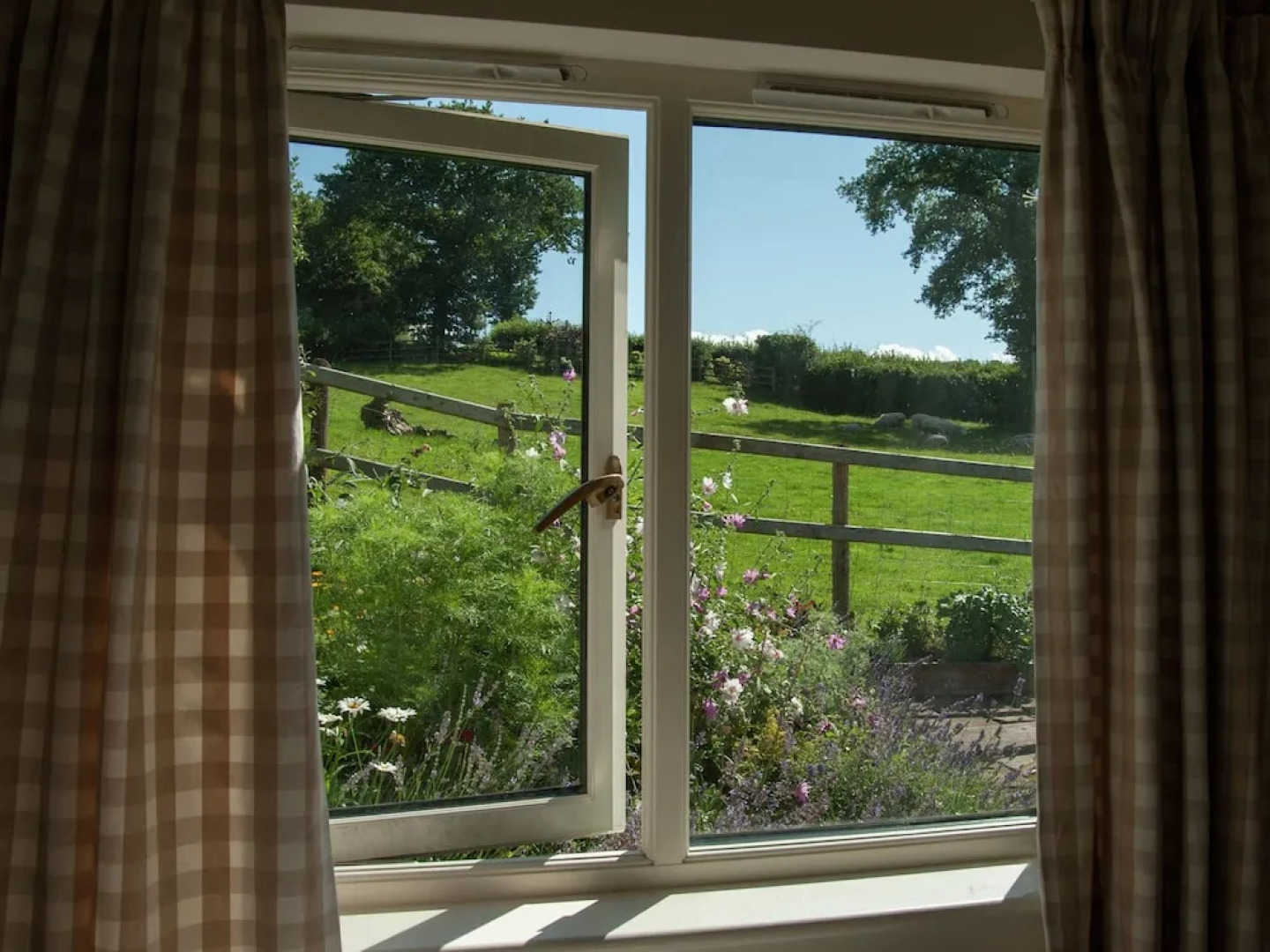 Boutique Cottage in Brecon South Wales With Terrace