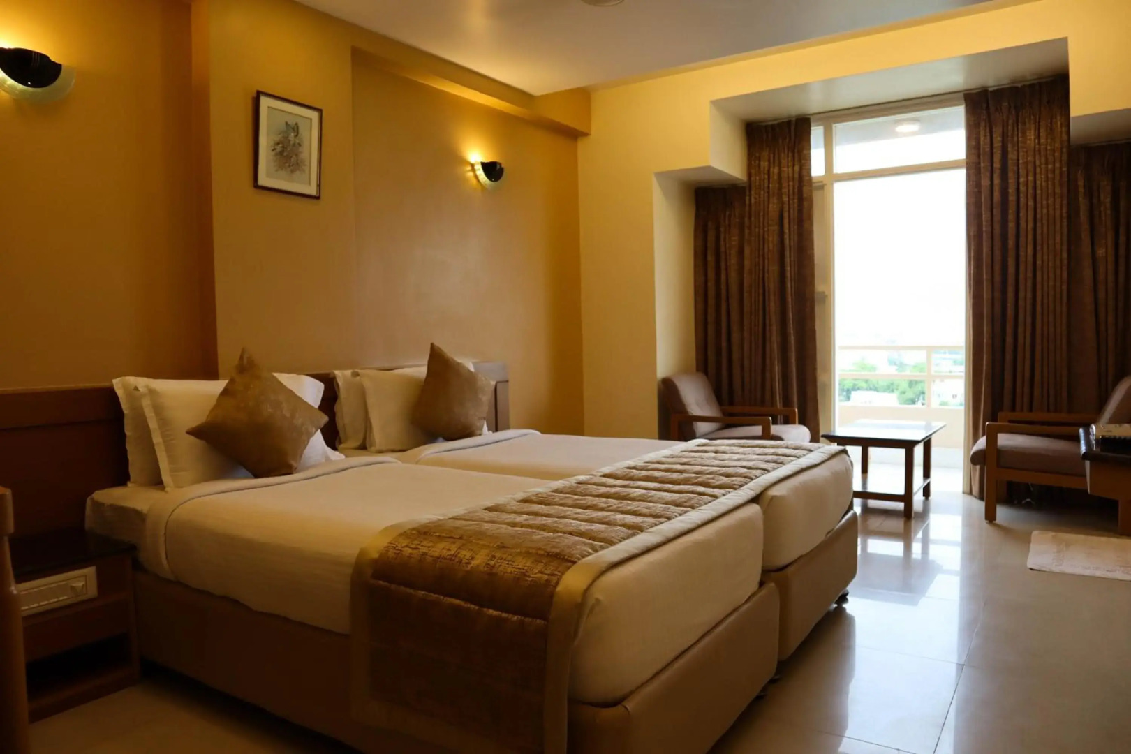 Capital O 8169 Hotel Salem Castle