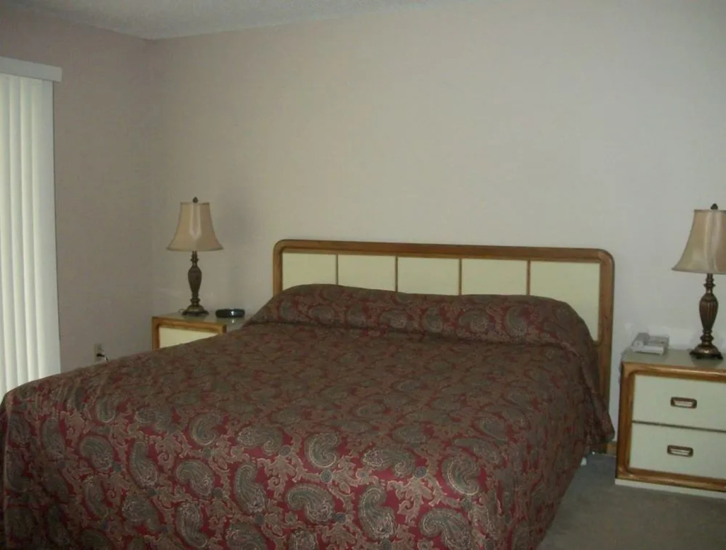 Four Seasons Racquet Club Condominiums