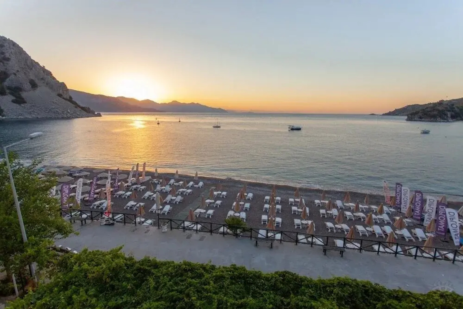 Diplomat 2 Hotel and Apartments