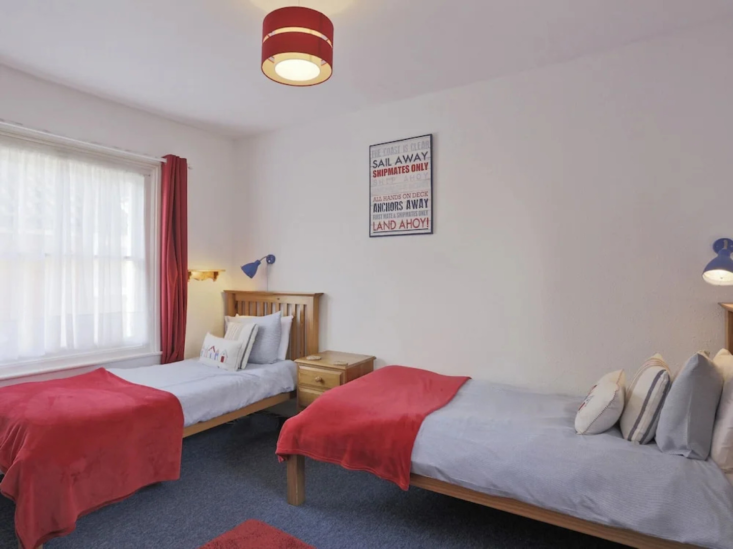 Peaceful holiday home in Southword with Garden