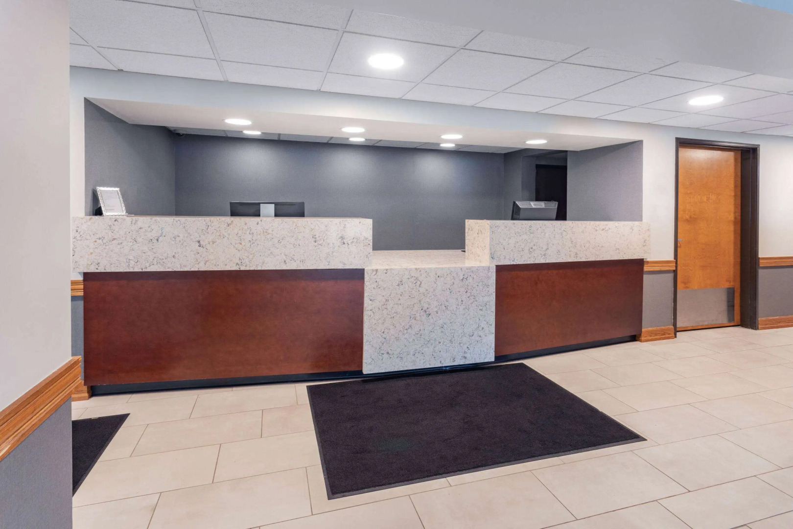 Baymont by Wyndham Brooklyn Center