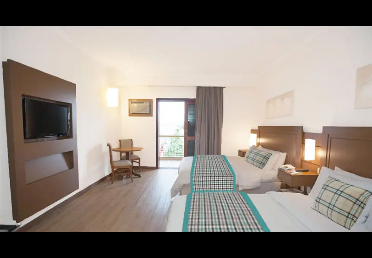 Paradise Golf & Lake Resort