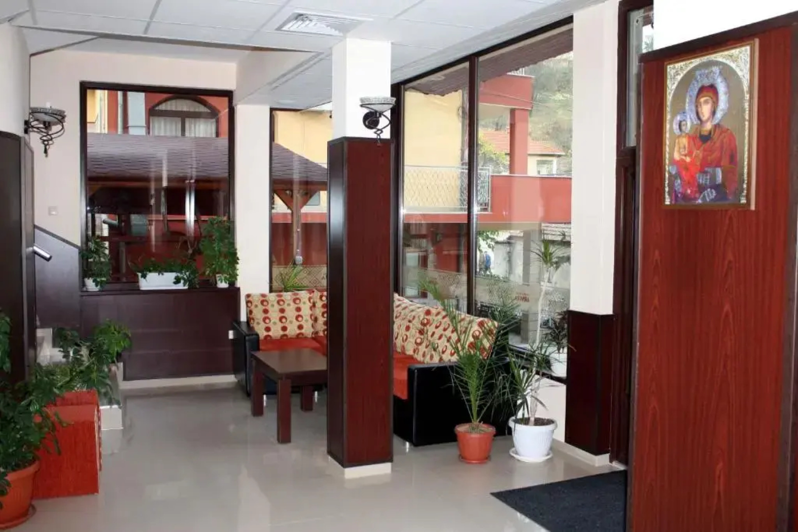 Armira Family Hotel
