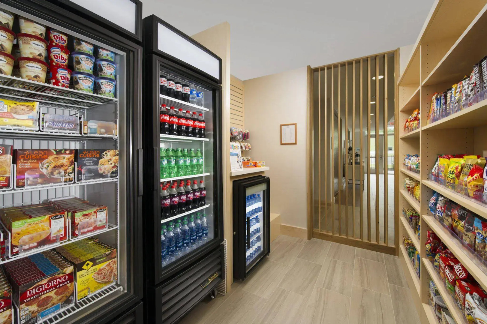 Holiday Inn Express & Suites Altoona by IHG