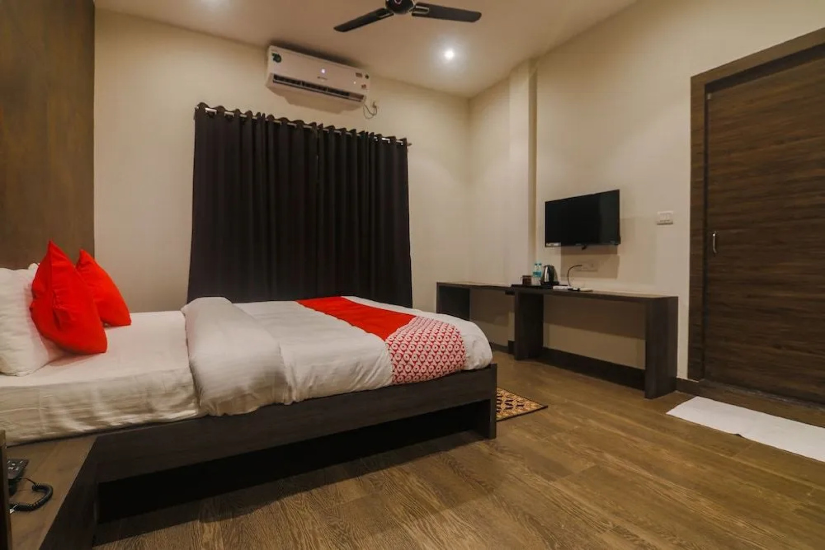 Capital O 36008 Comfort Hotel