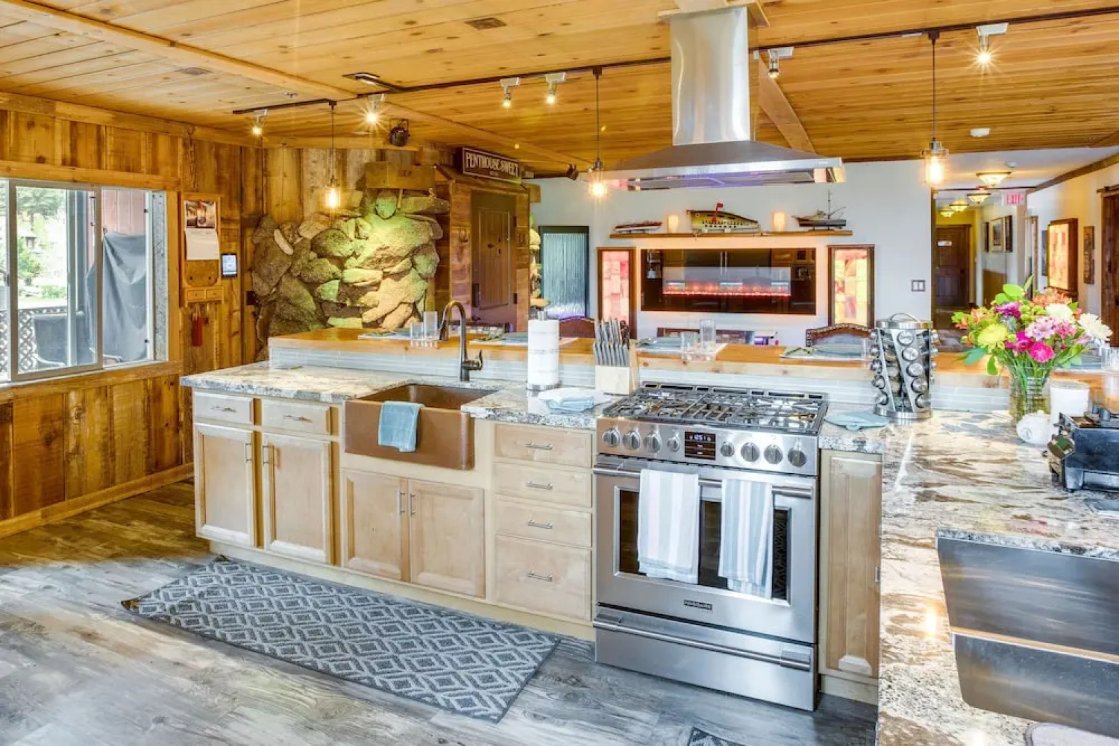 Game Room, Mtn Views! Unit 1 Mi to Heavenly Resort