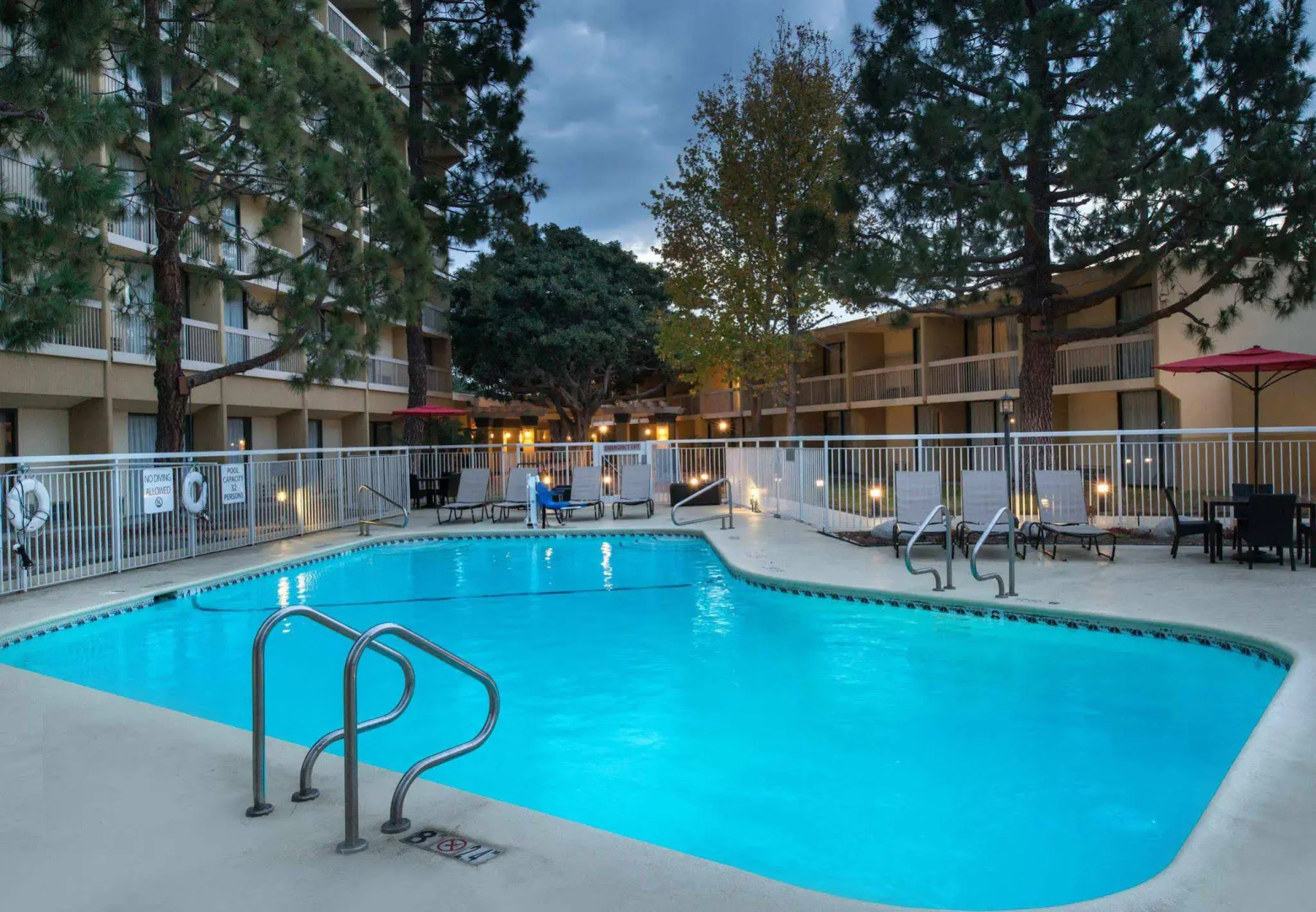 Holiday Inn Oxnard – Ventura by IHG