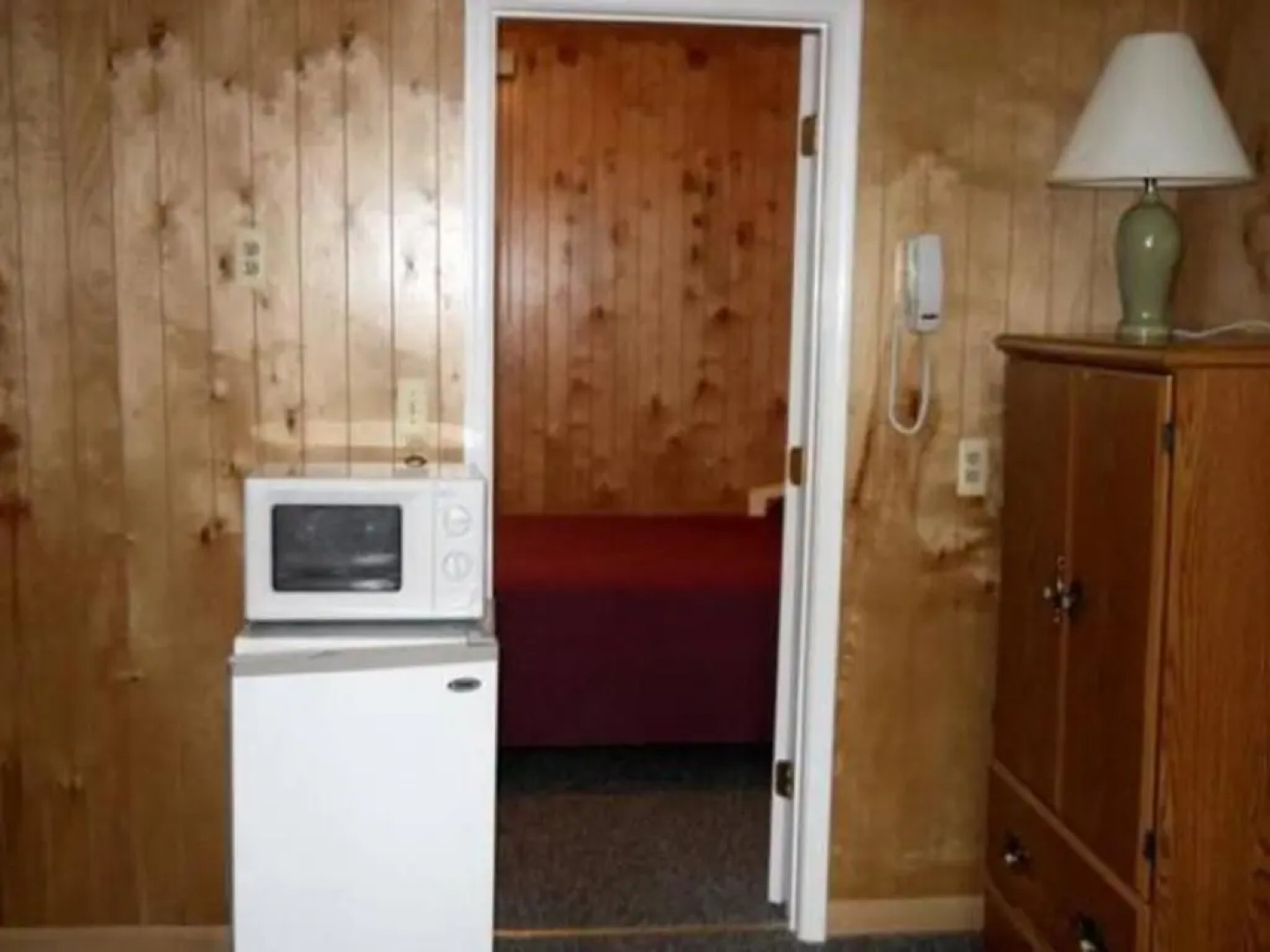 Boardwalk Sand & Surf Inn Oceanfront