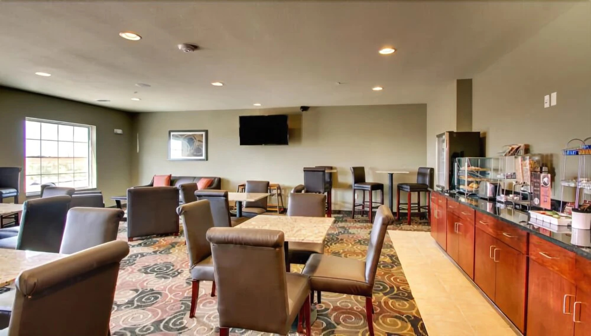 Cobblestone Hotel & Suites - Pecos