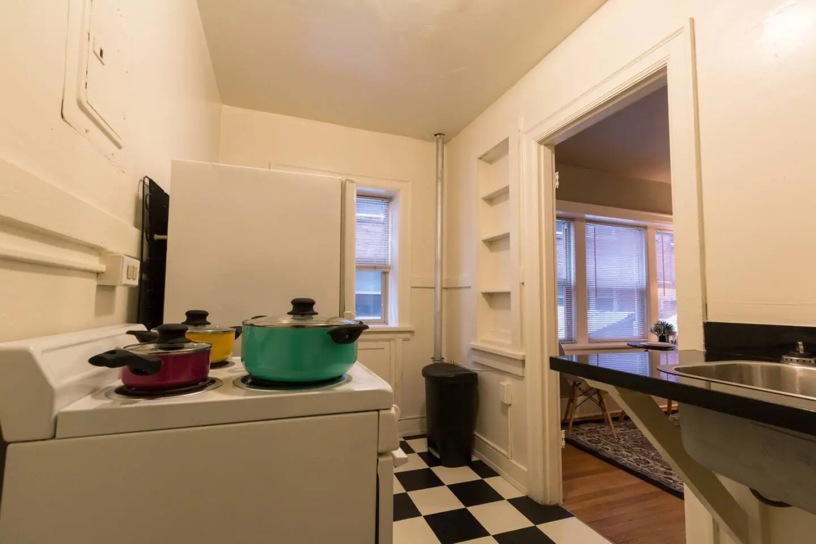 Cozy 1BR 1Bath | Fast Wifi! Great Location!