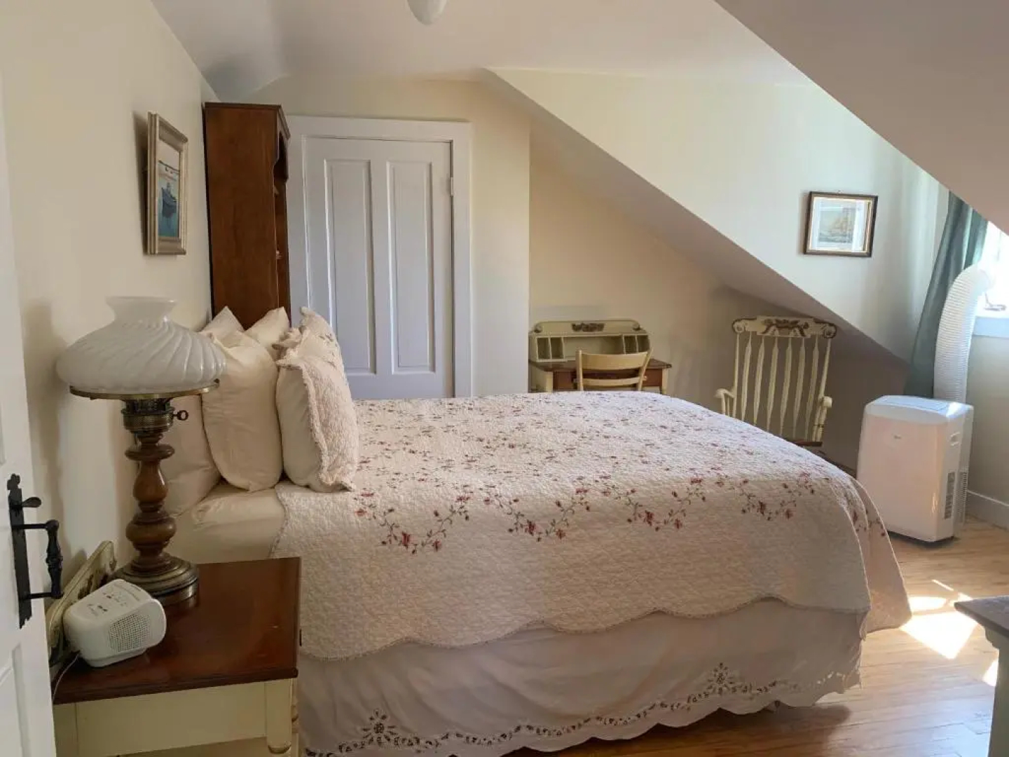 Delano Homestead Bed & Breakfast