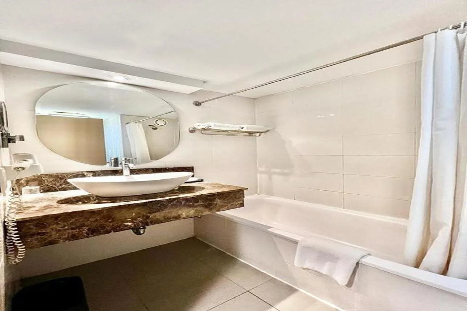 Verwood Hotel & Serviced Residence