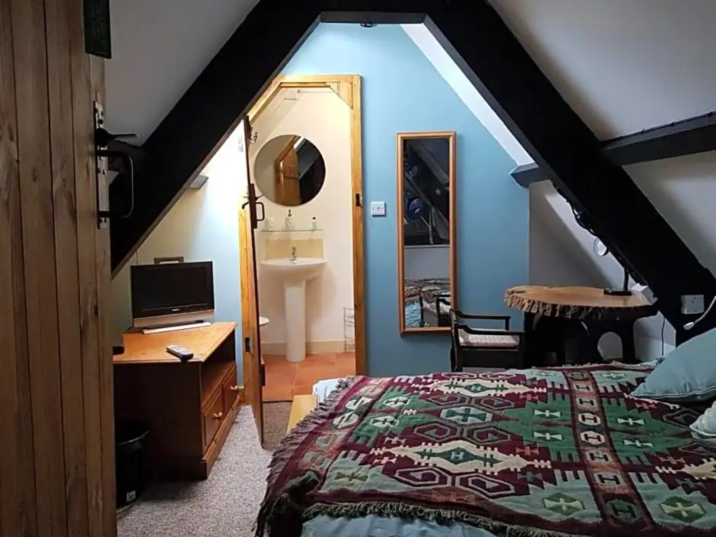 James John Hamilton House and backpacker hostel