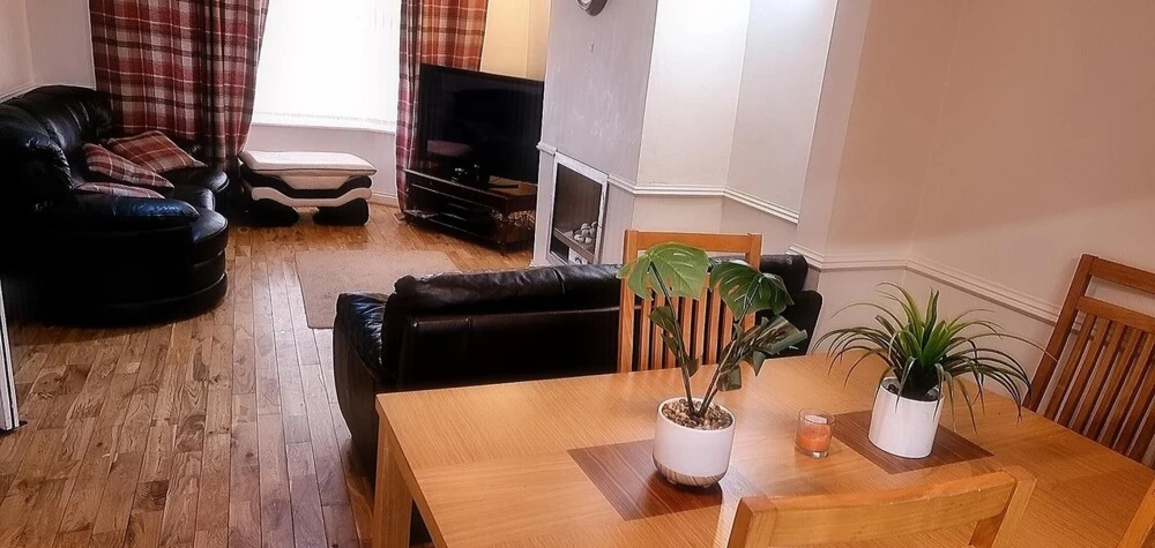 Captivating 3-bed in Wednesbury, Free Parking