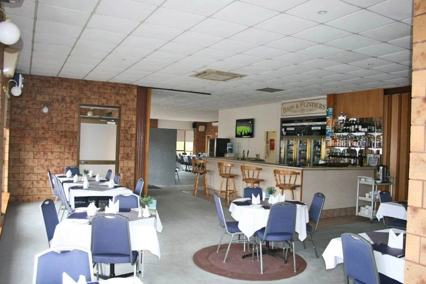 Bass and Flinders Motor Inn