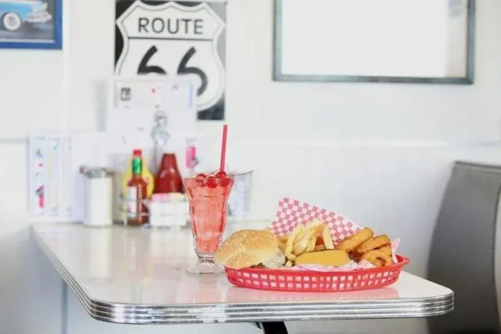 Travelodge by Wyndham Wellington KS