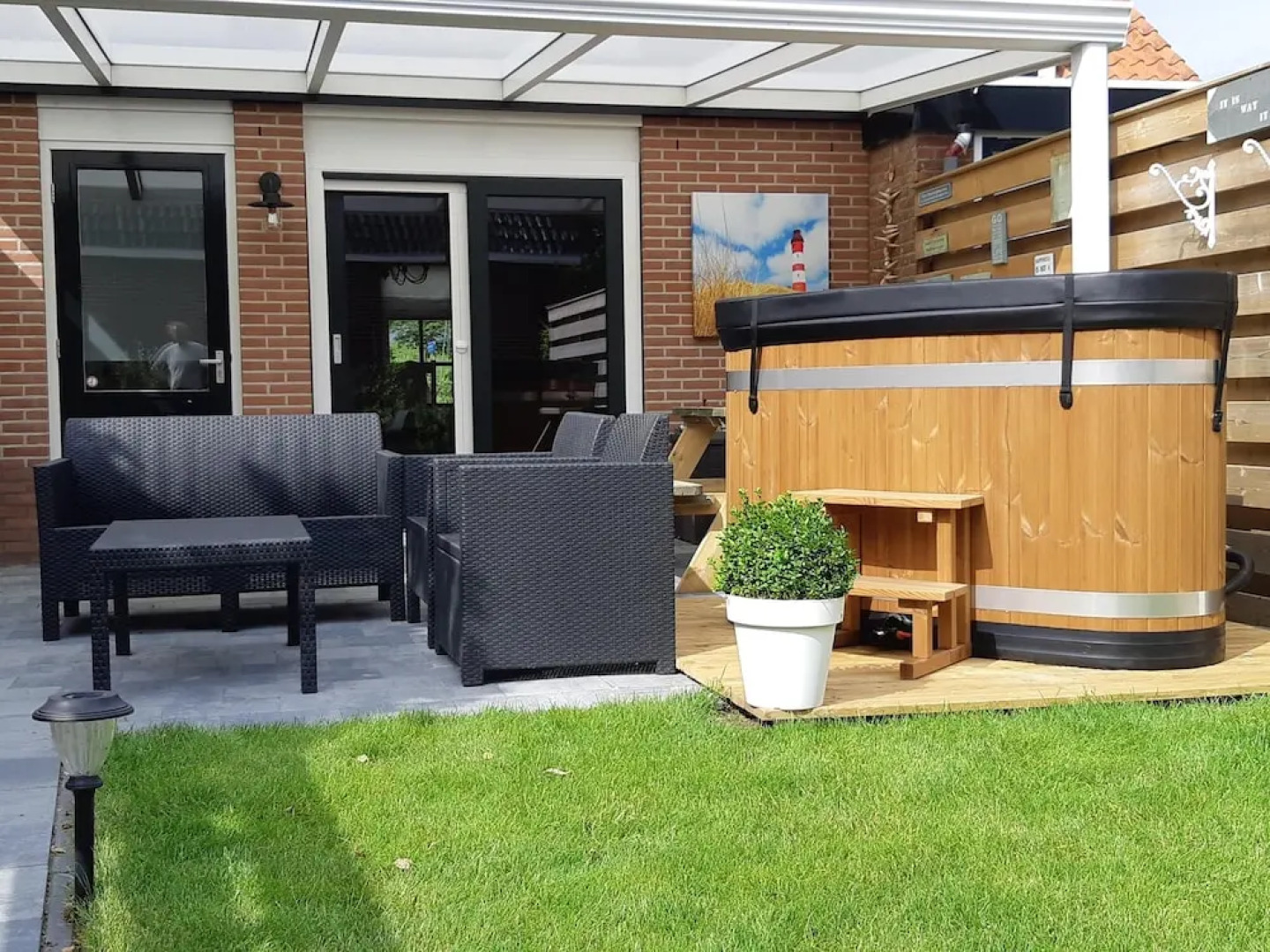 Cottage by Wadden Sea With Scenic Views