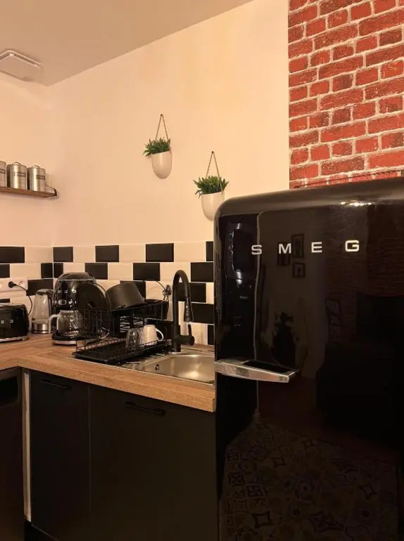 BEAU T3 STYLE INDUSTRIEL N20 ORLY PARIS WIFI Underground Industry