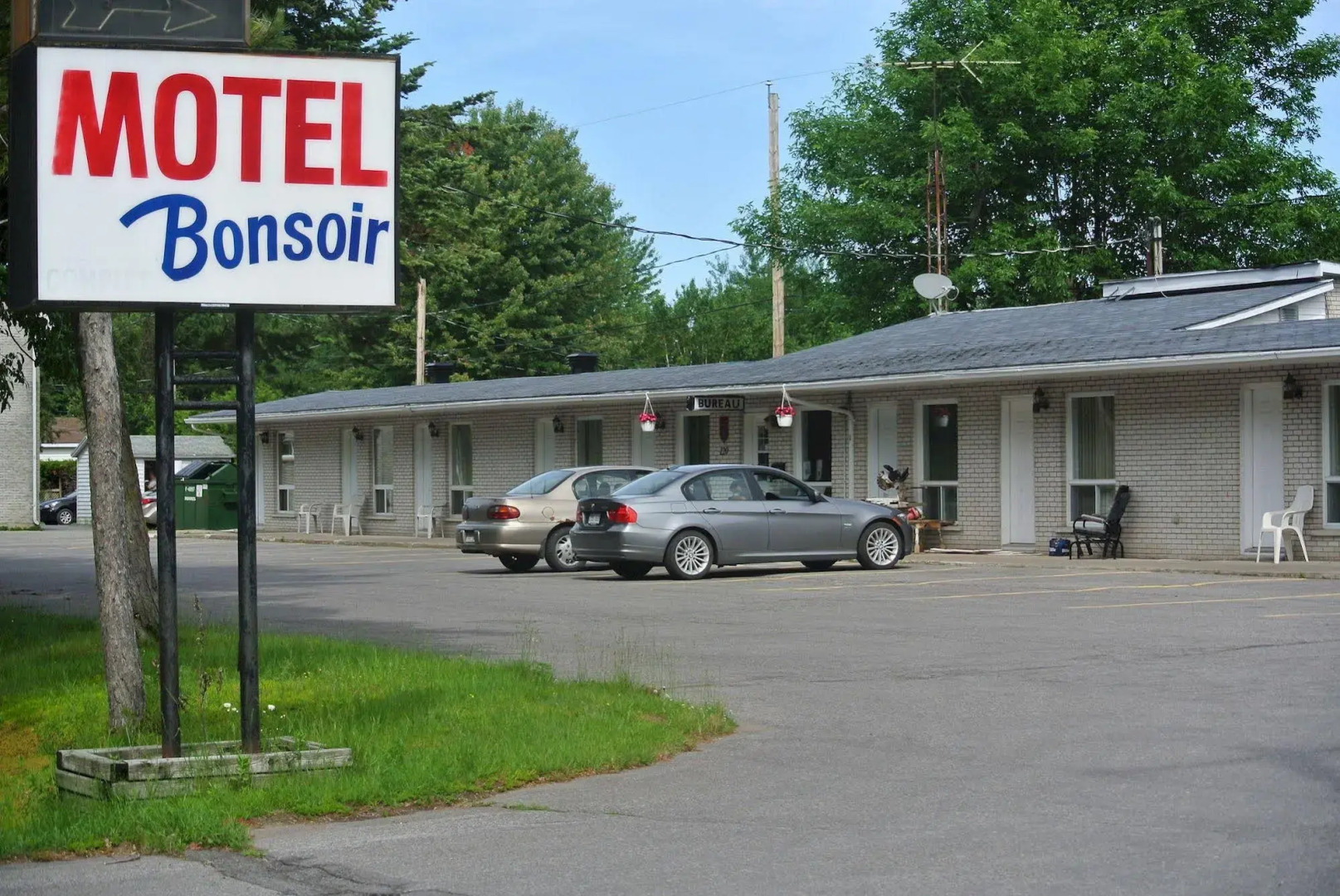Motel Bonsoir