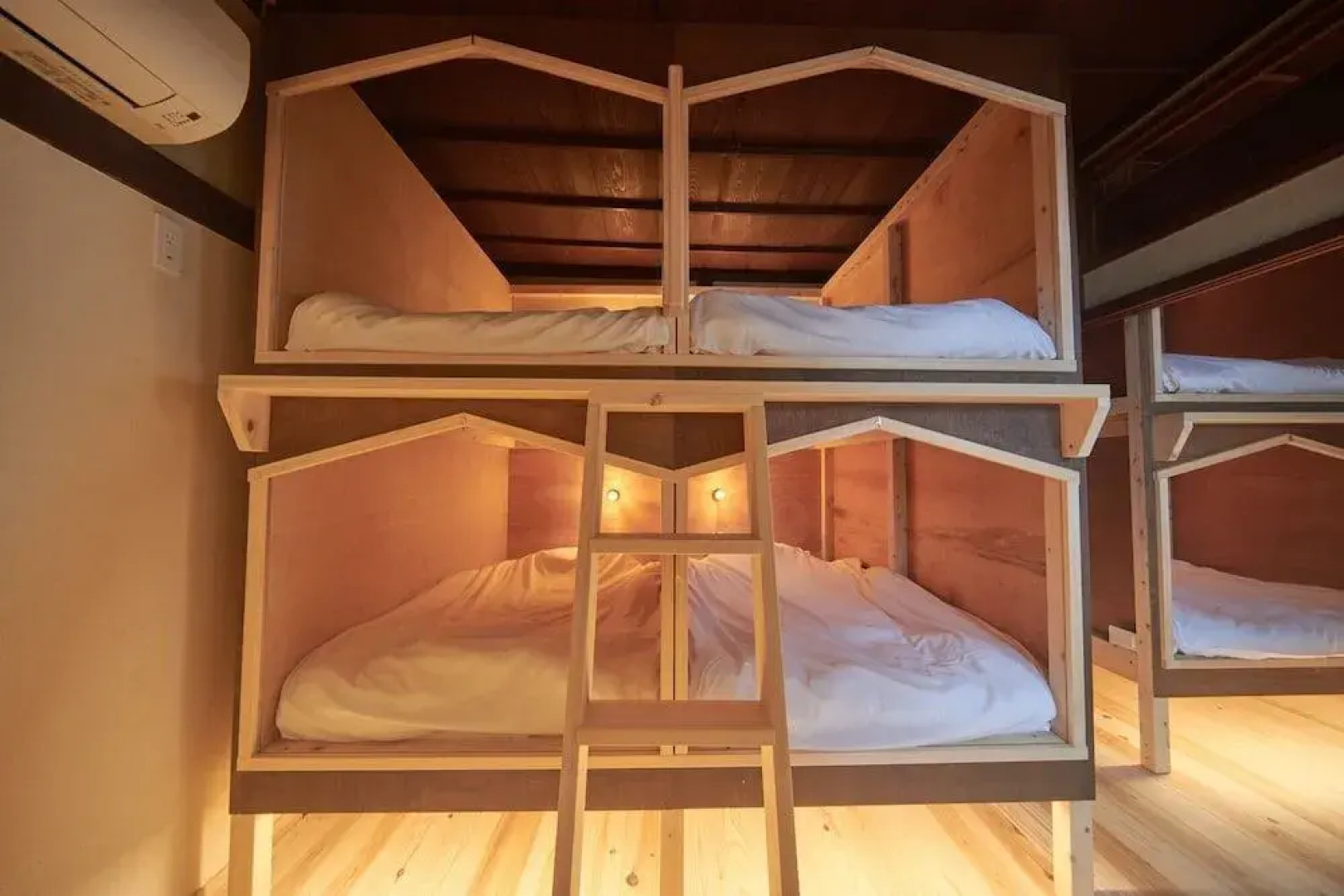 Sasayama guest house KURIYA