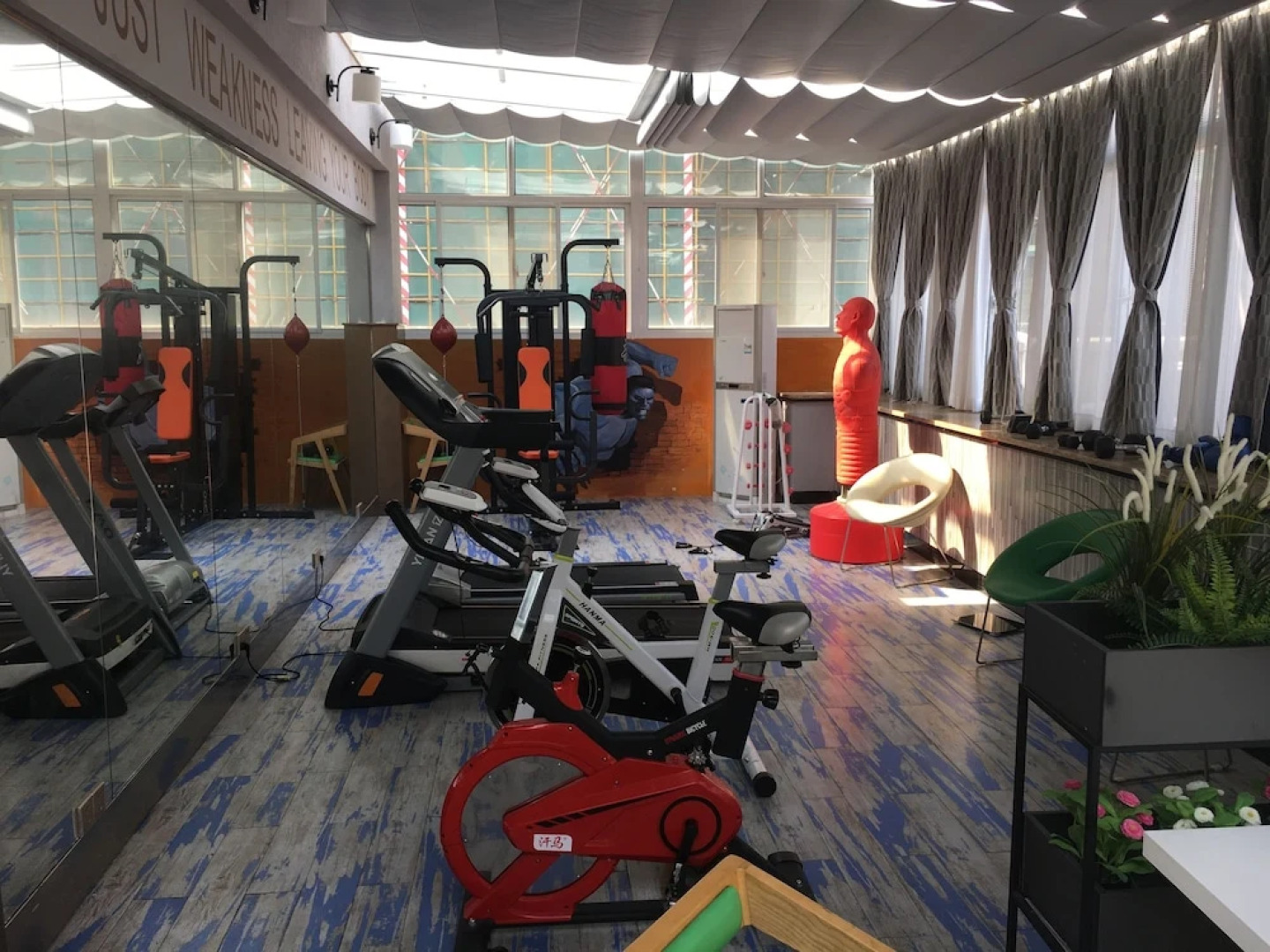 IBIS Styles NT Shimao Plz.