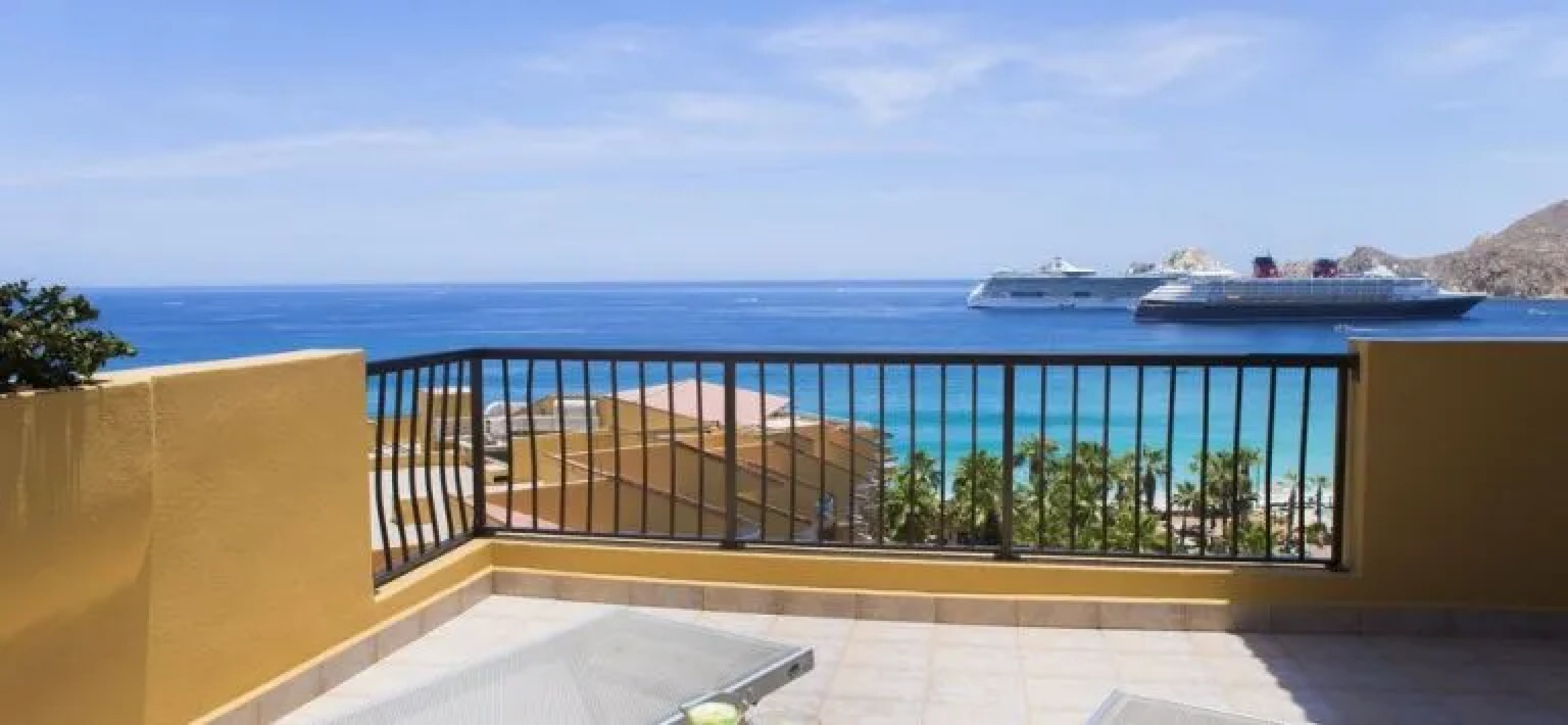 Villa del Palmar Residences