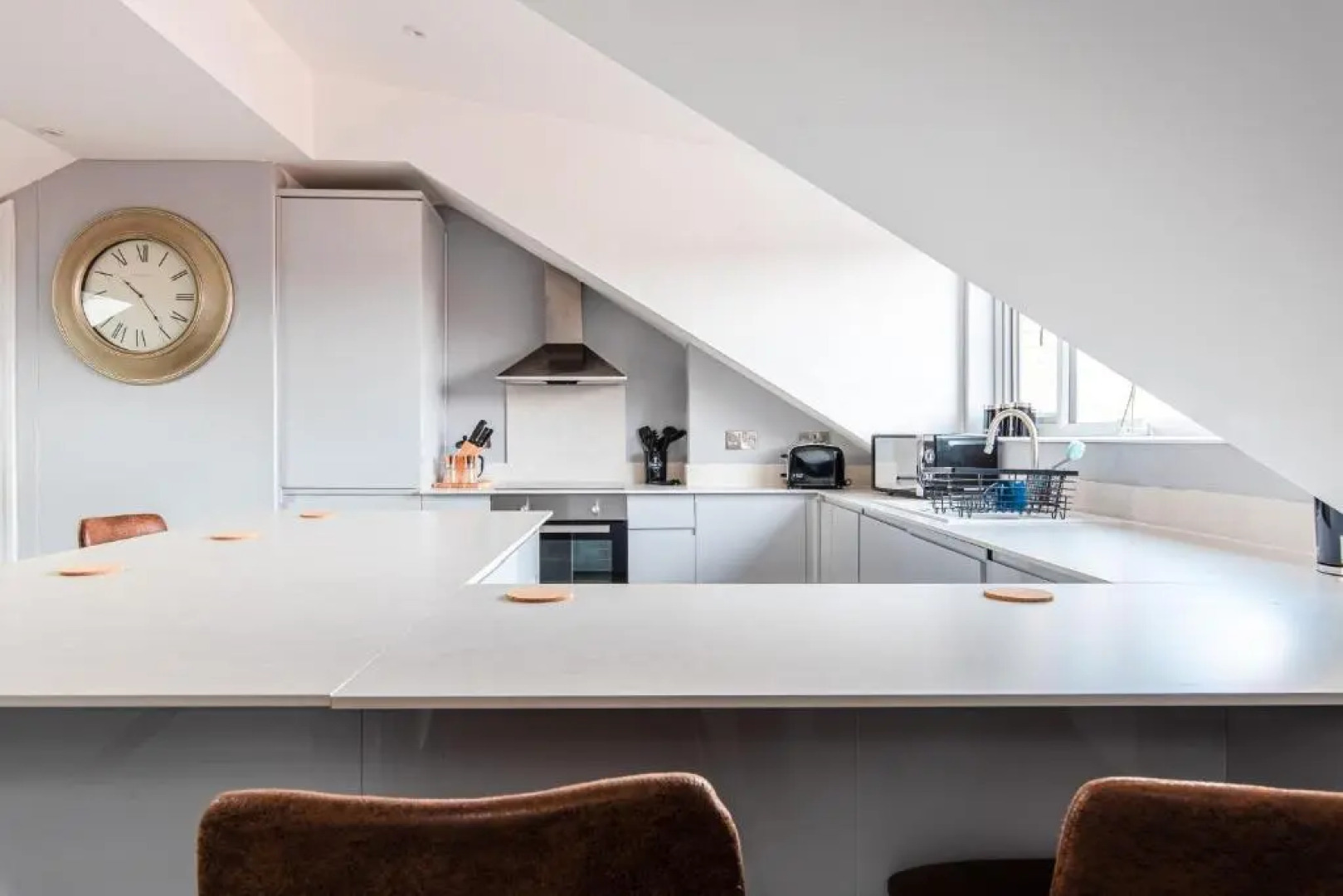 Lovely 2-bed double en-suite with Cathedral views