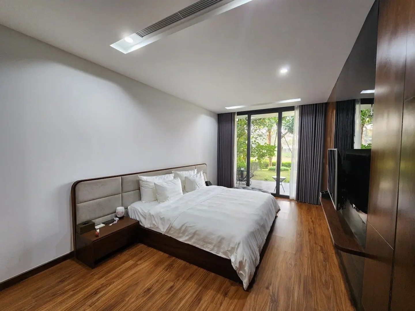 Villa CBT Flamingo Dai Lai