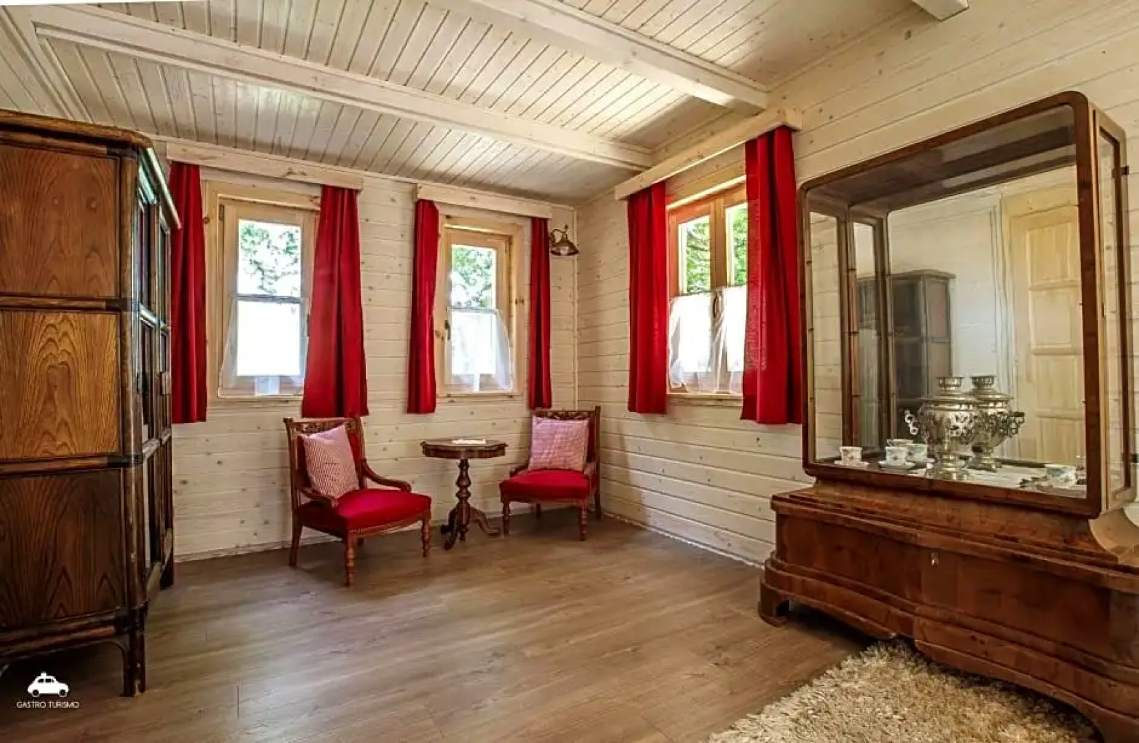 Nomád Hotel & Glamping