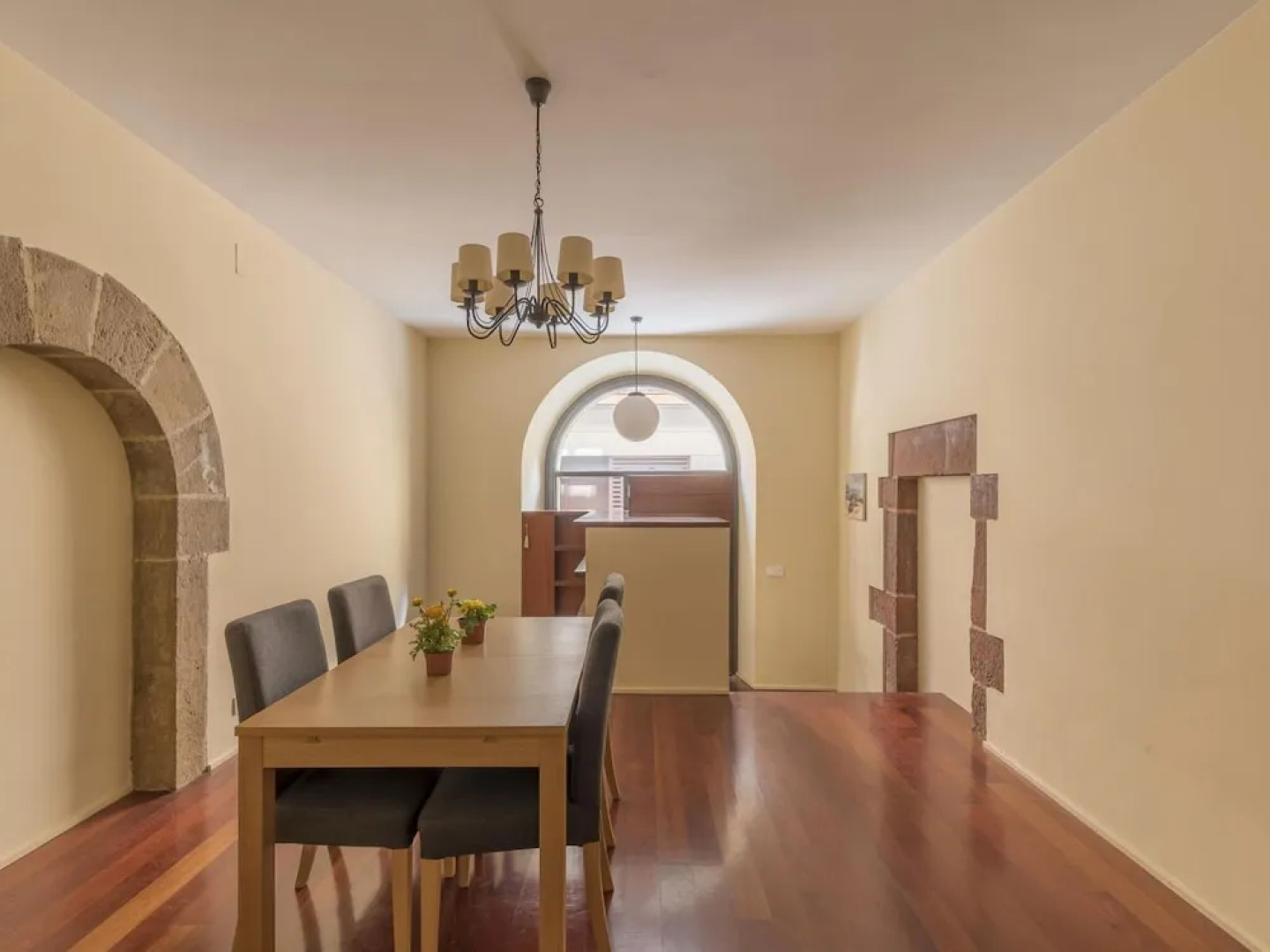 Elegant Holiday Home in Sant Boi de Llobregat With Terrace