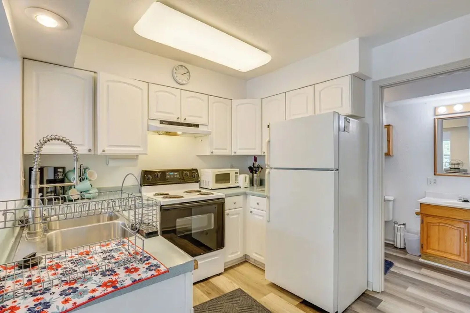 Pet-friendly Lake of the Ozarks Gem!