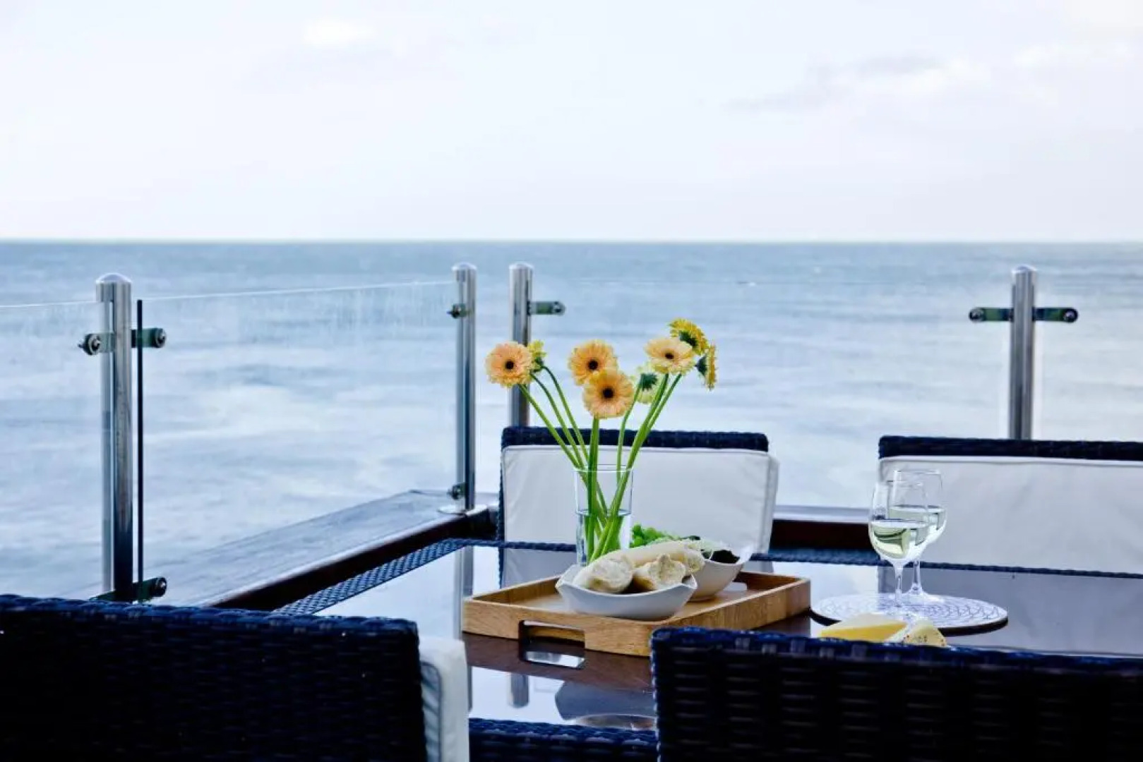 6 At The Beach, Torcross