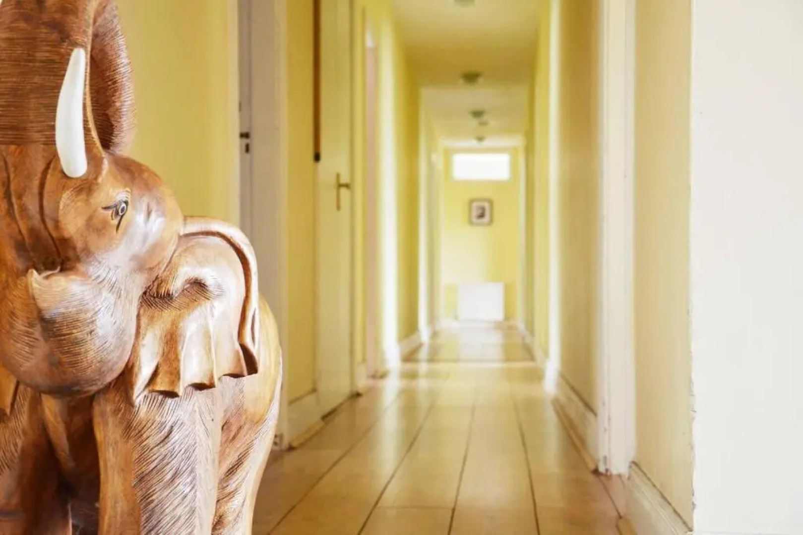 6 Ensuite Bedrooms-sleeps 12-garden-sea & Mtn View