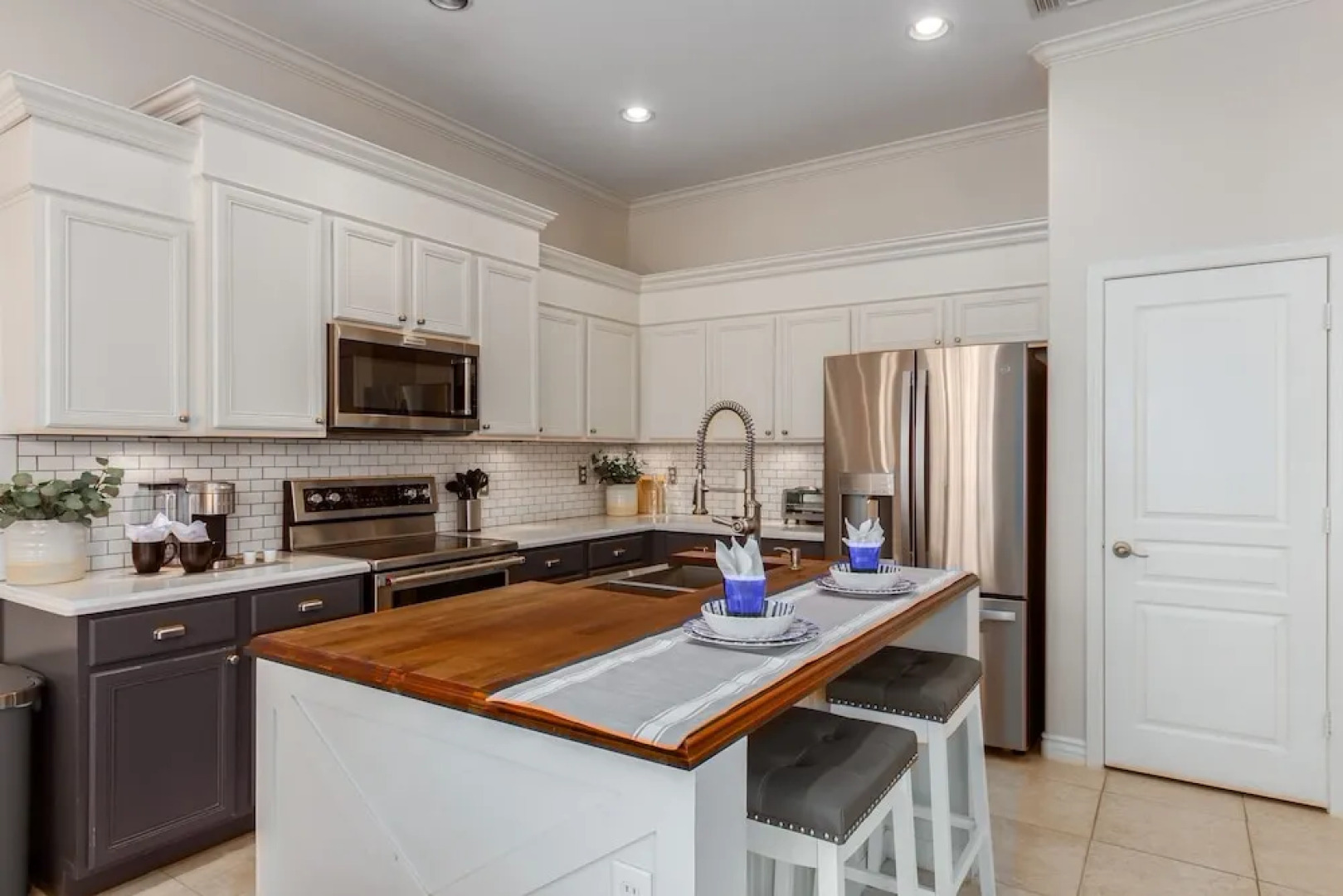 Dublin Gilbert 4 Bedroom Home by RedAwning, Gilbert