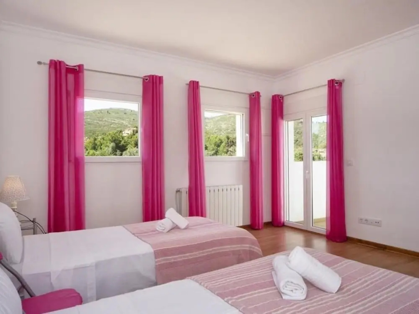 Casa Blanca - Monty's