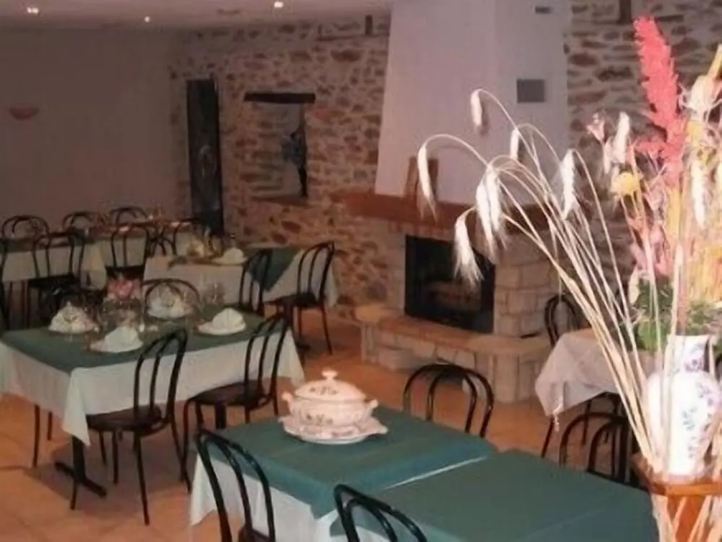 Logis Hôtel Cruzel