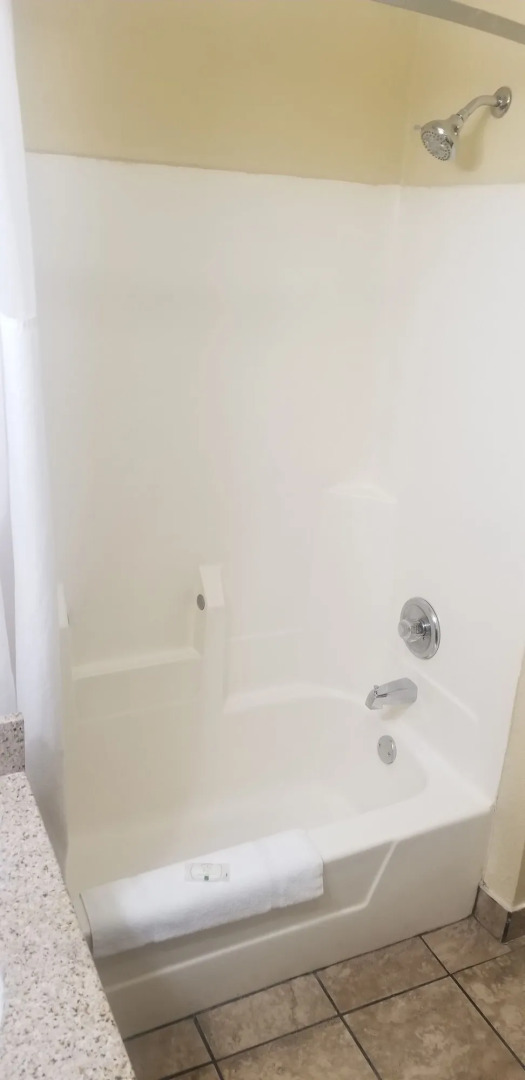 Quality Inn Chesterton near Indiana Dunes National Park I-94