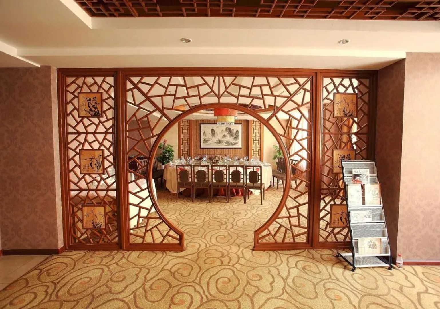 Jasper International Hotel