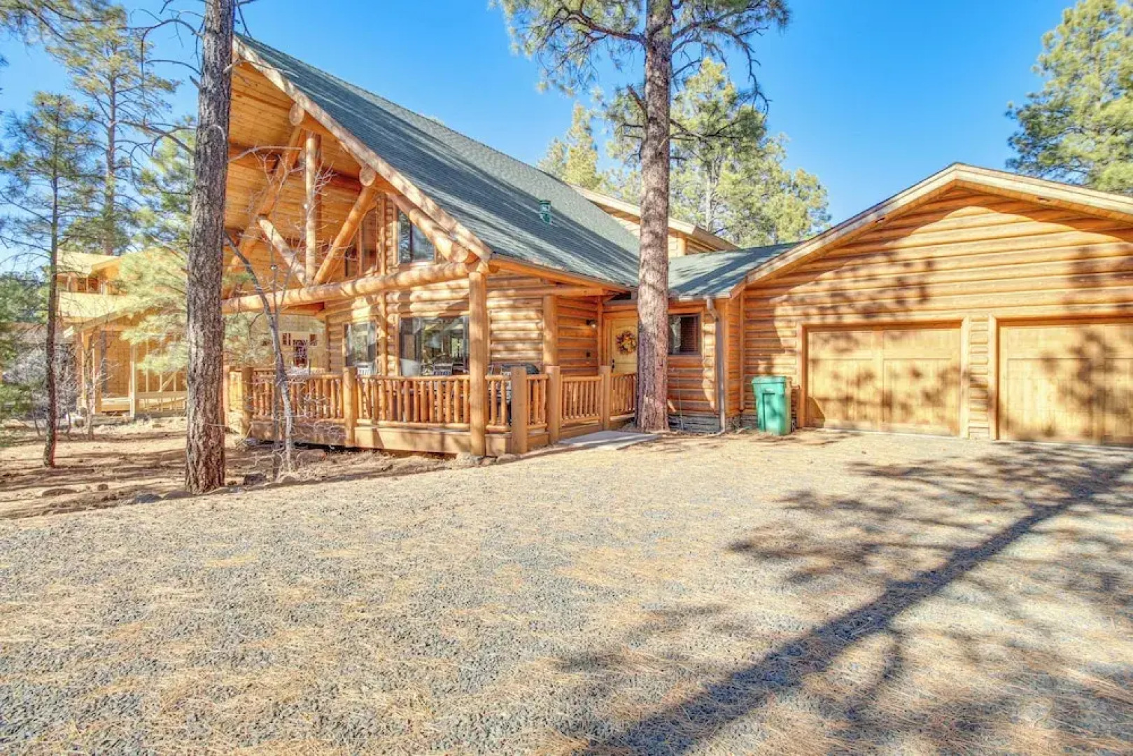 Fire Pit: Cozy Winter Cabin, 45 Mi to Sunrise Park