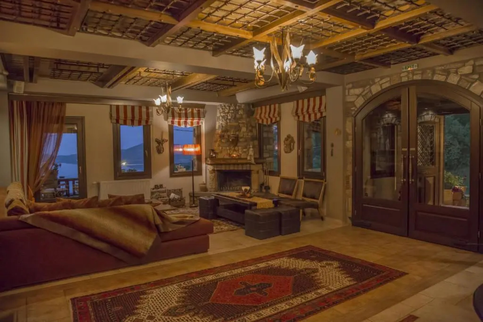 Pandion Boutique Hotel & Suites