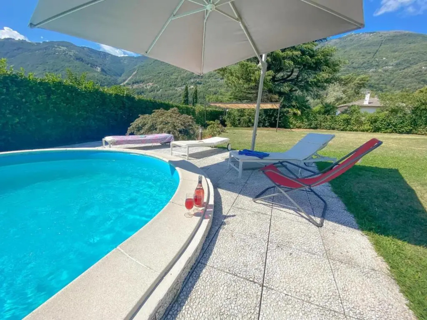 Paradiso-Boschetto Strand Bungalow mit Pool